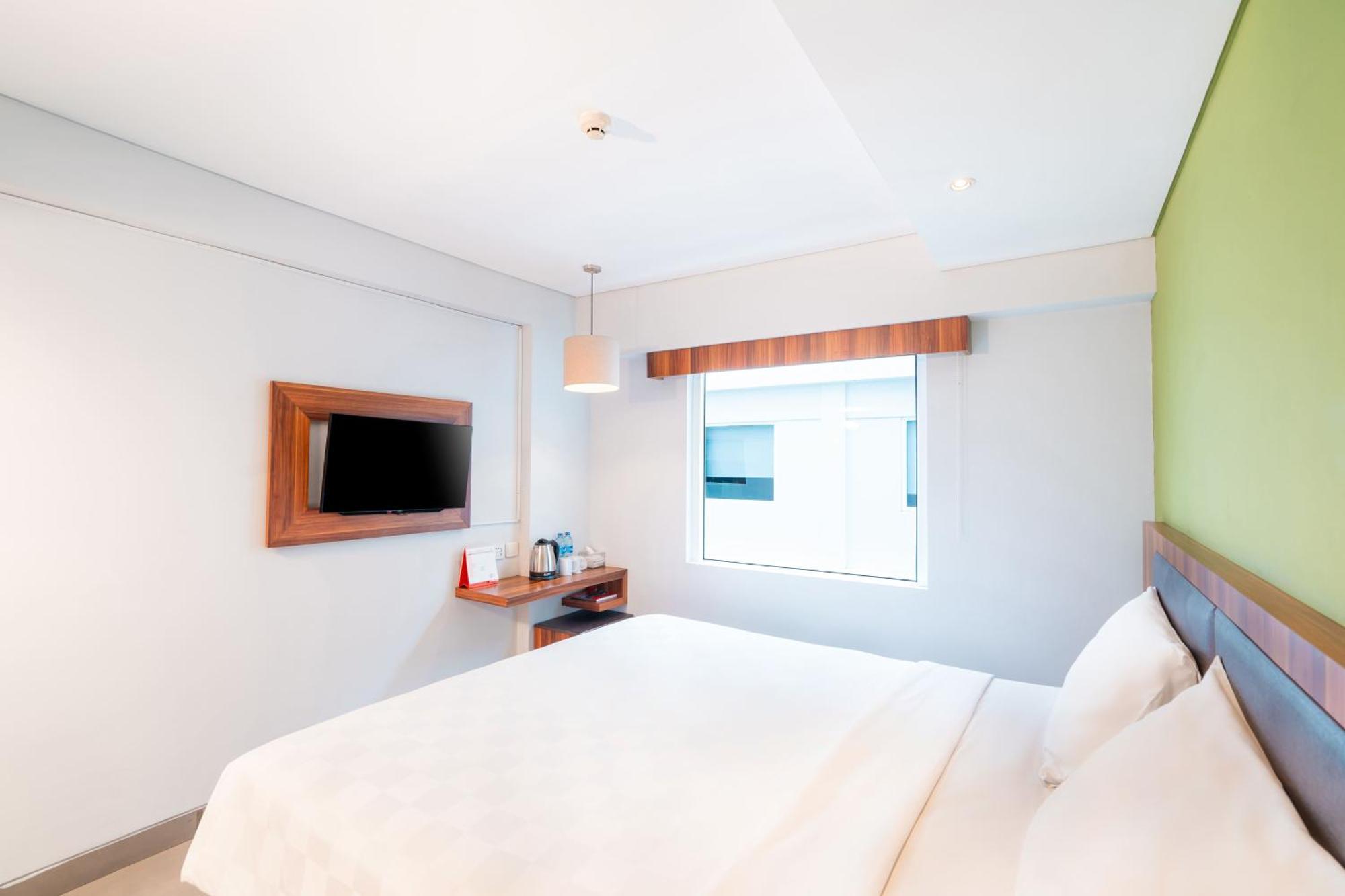 Hotel Swiss-Belexpress Kuta Legian Exterior foto